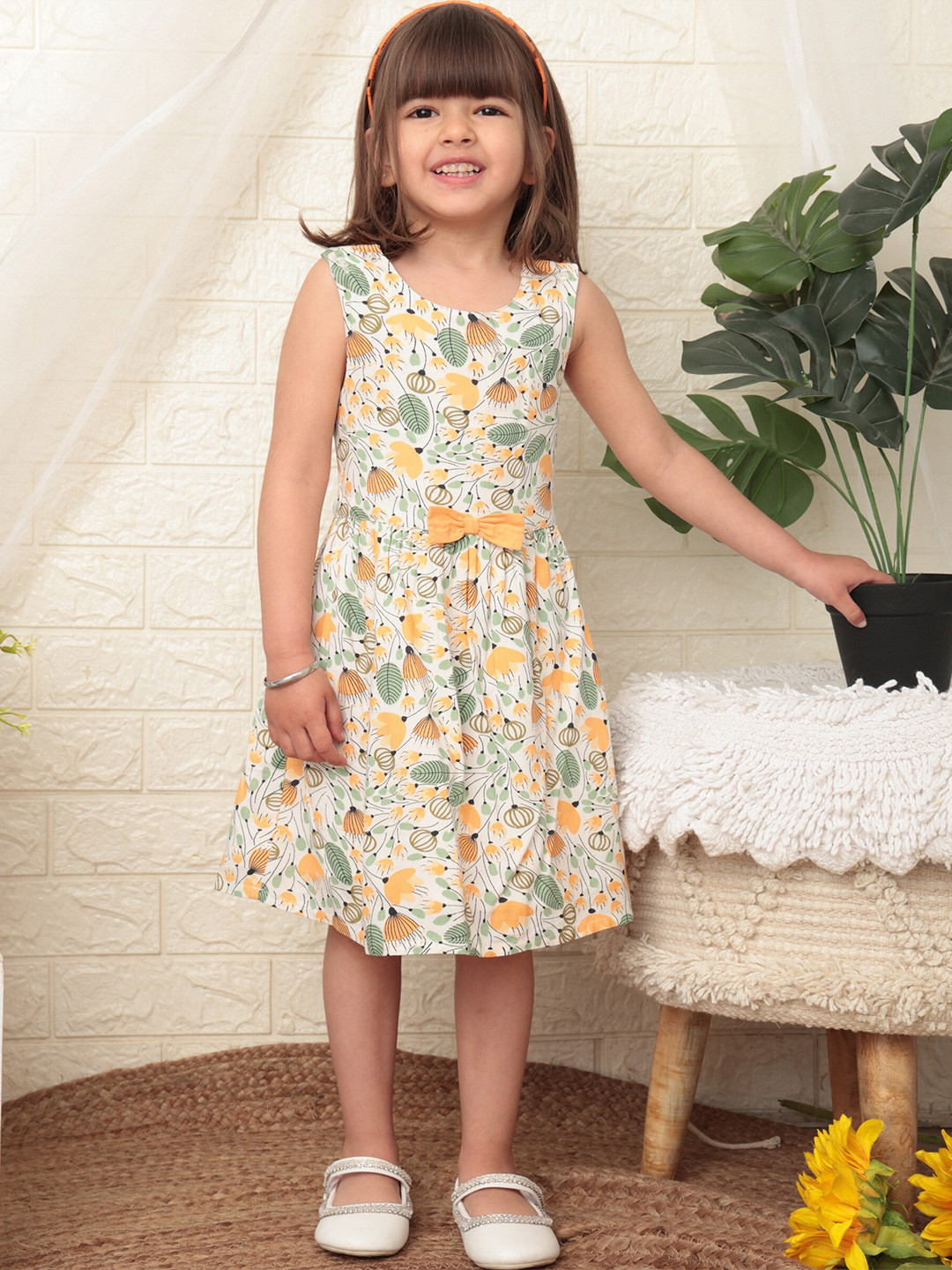 

Beebay Girls Bow Detailed Printed Cross Back Dress, Yellow