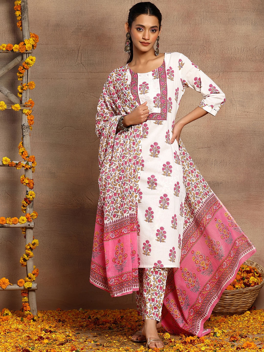 

INDYA Floral Printed Round Neck Pure Cotton Straight Kurta With Trousers & Dupatta, White