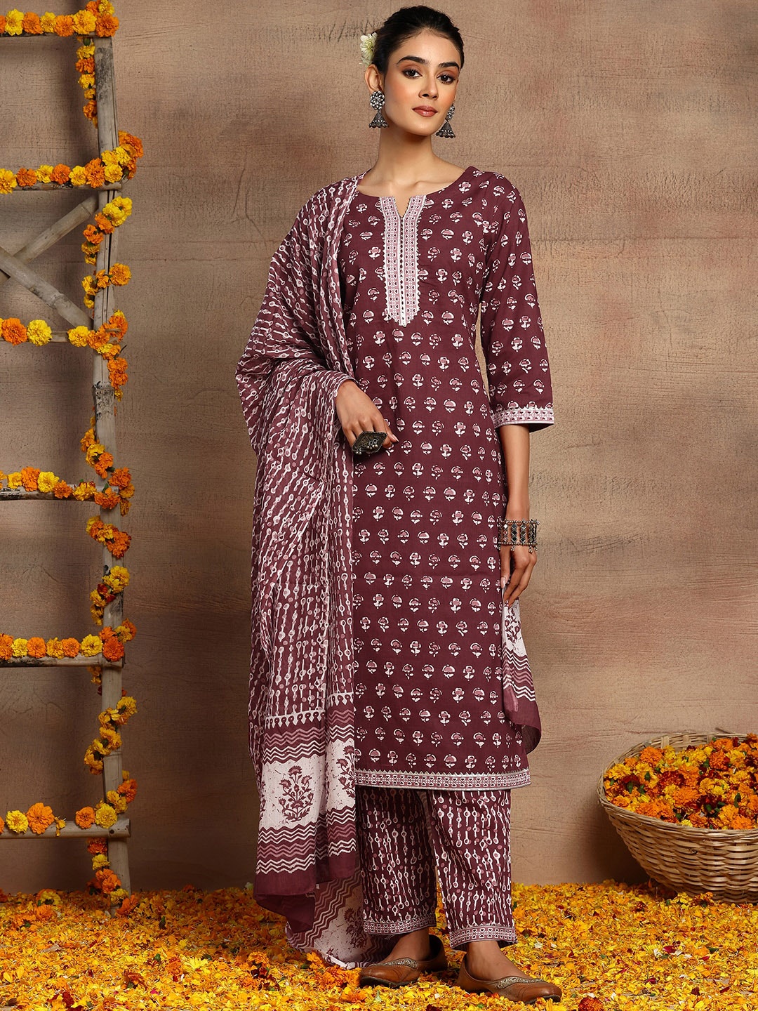 

INDYA Ethnic Motifs Batik Printed V-Neck Pure Cotton Straight Kurta & Trouser With Dupatta, Maroon