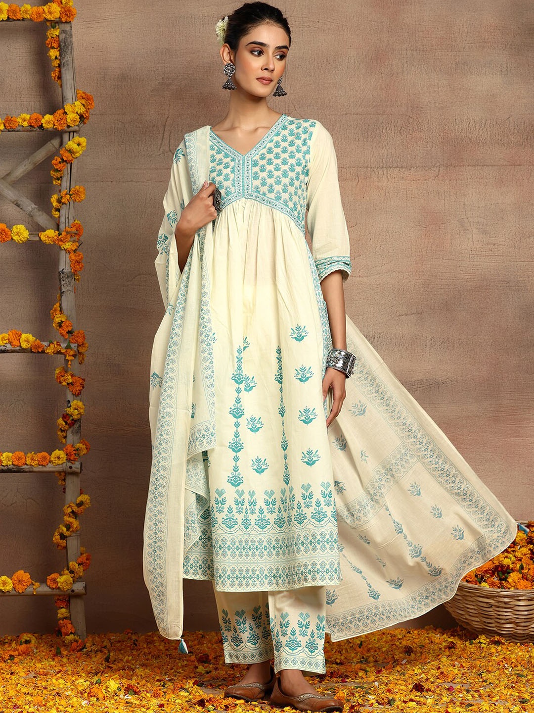 

INDYA Floral Embroidered Pure Cotton A-Line Kurta With Trouser & Dupatta, White