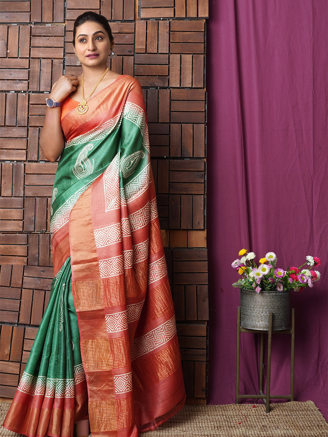 

Unnati Silks Paisley Zari Pure Silk Handloom Tussar Saree, Green