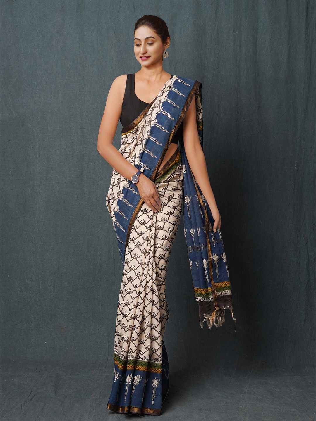 

Unnati Silks Chanderi Saree with Tassels, White