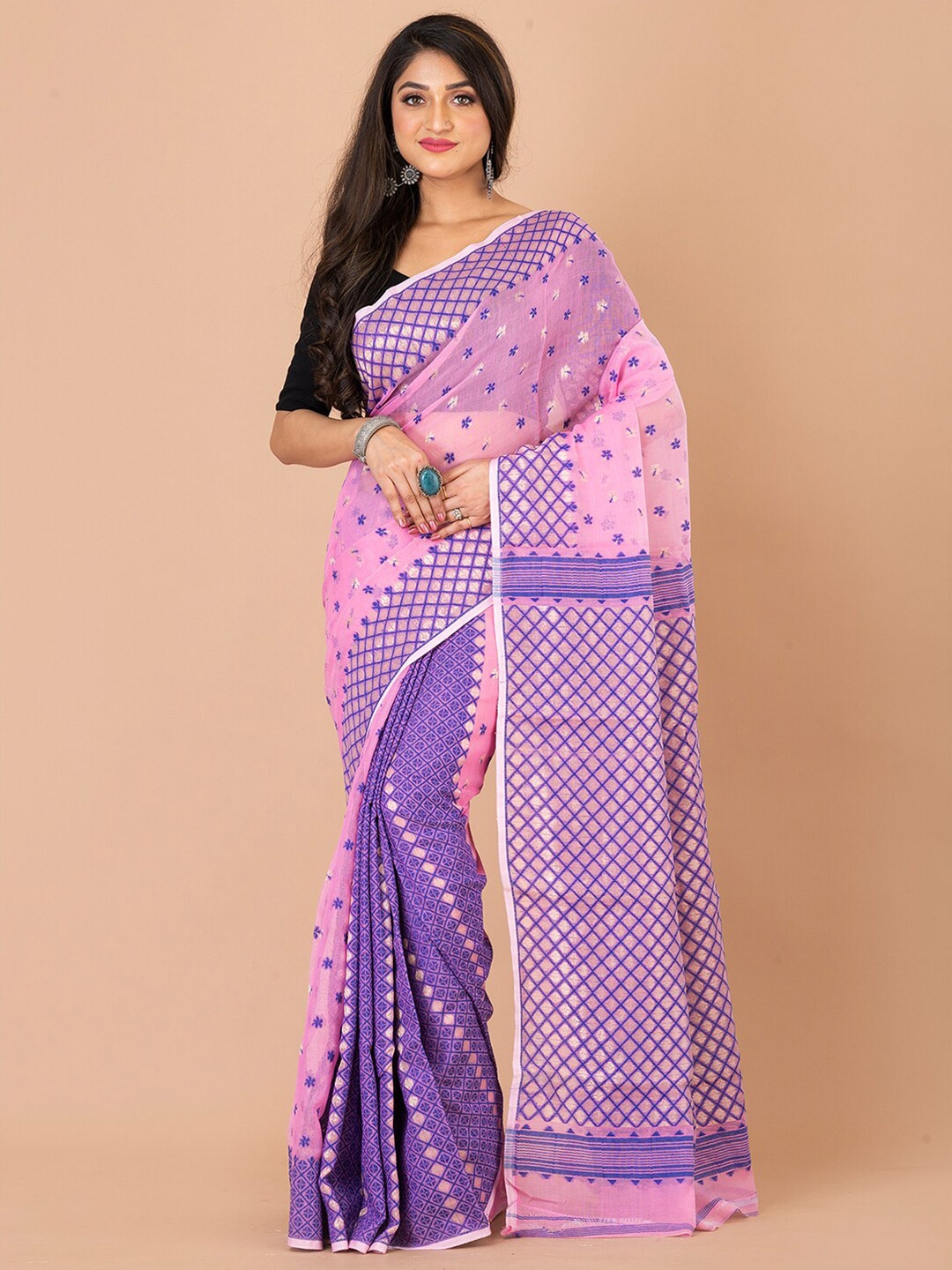 

Laa Calcutta Floral Zari Pure Cotton Jamdani Saree, Pink