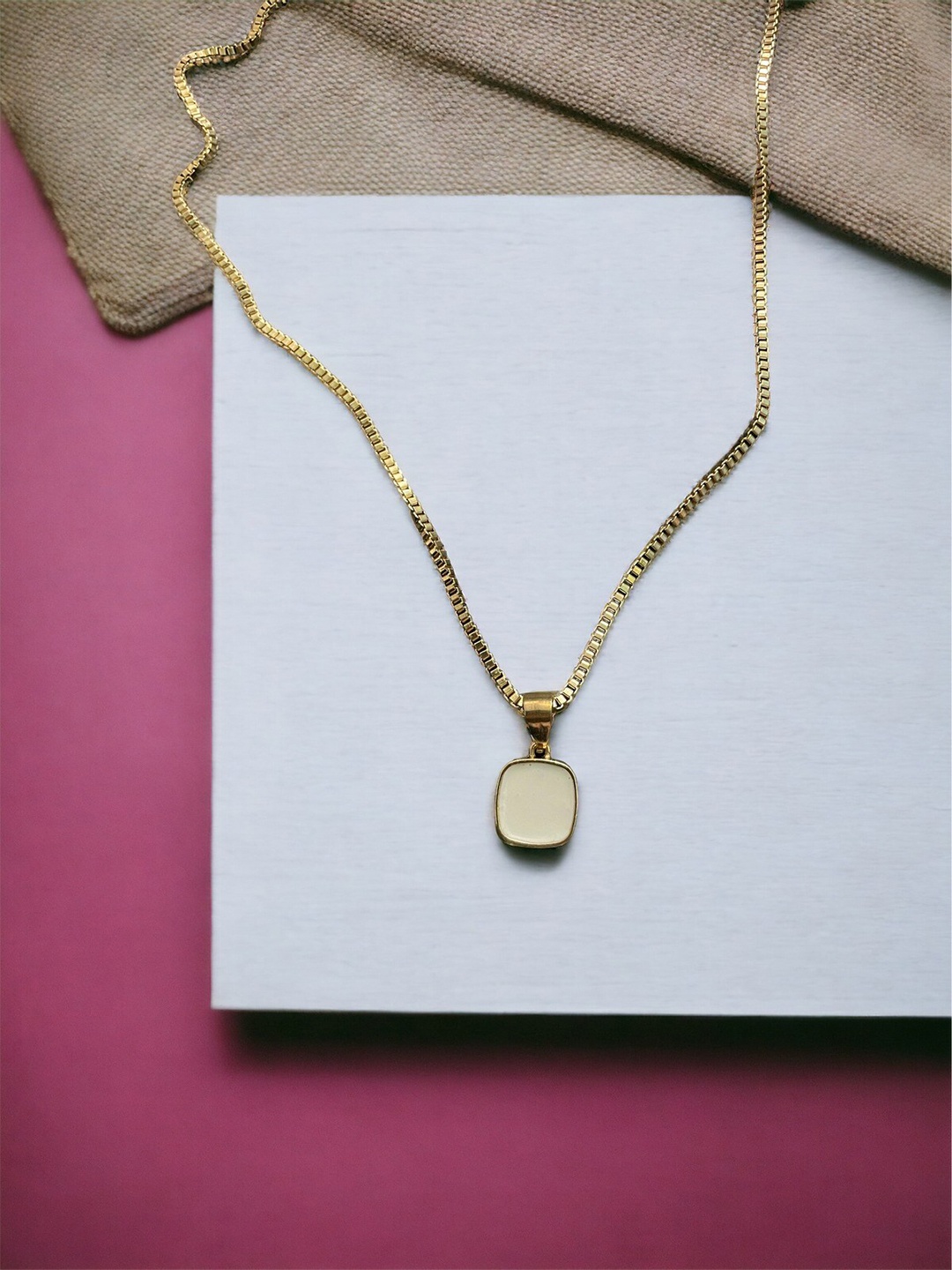 

ISHKAARA Gold-Plated Pendants With Chains