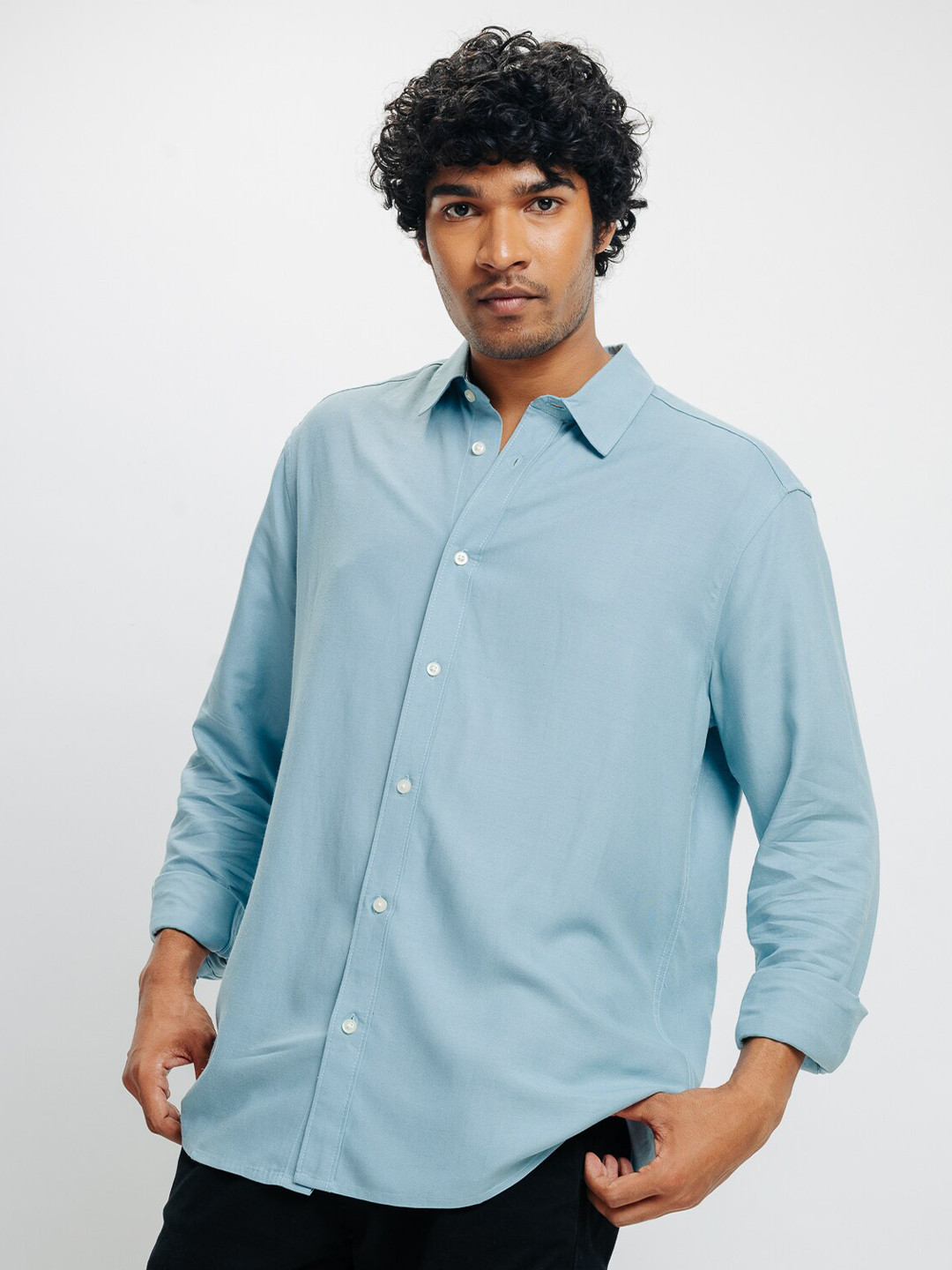 

FREAKINS Spread Collar Cotton Regular Fit Casual Shirt, Blue