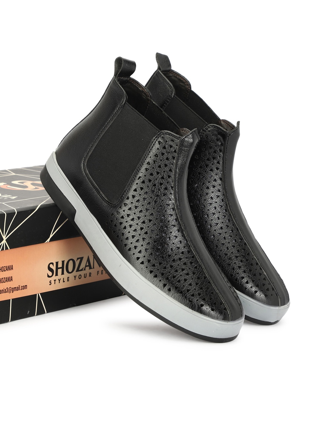

SHOZANIA Men Textured Chelsea Boots, Black