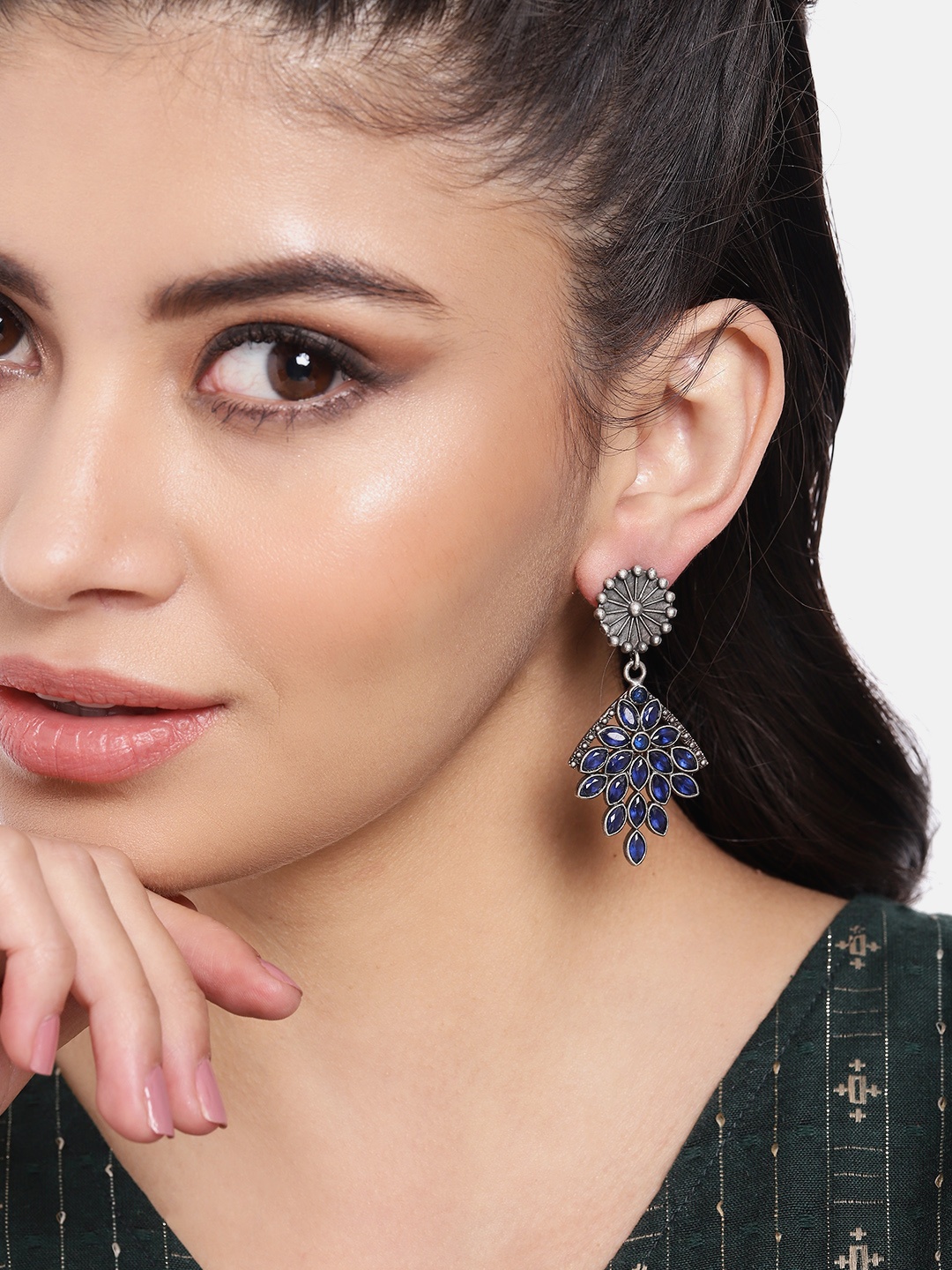

AITIHYA Silver-Plated Oxidised Artificial Stones Contemporary Drop Earrings