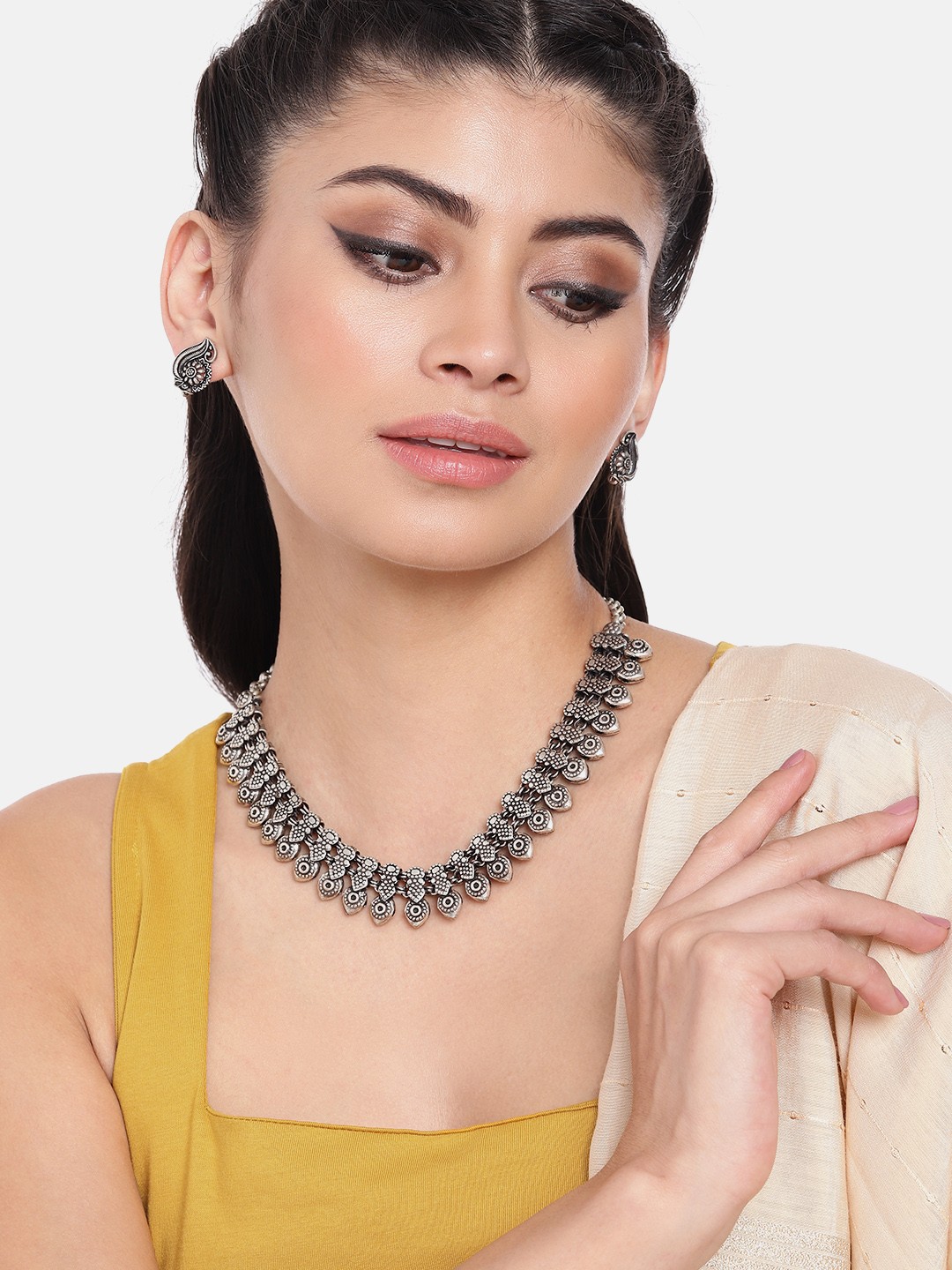 

AITIHYA Silver-Plated Oxidised Traditional Kolhapuri Jewellery Set