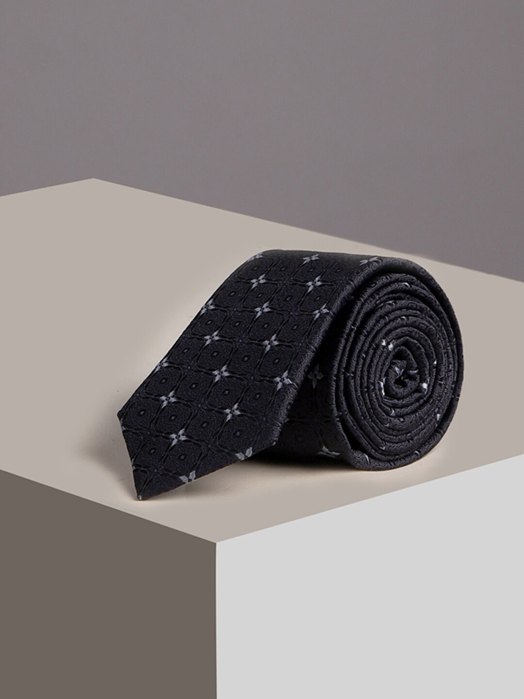 

Louis Philippe Men Embroidered Broad Tie, Black