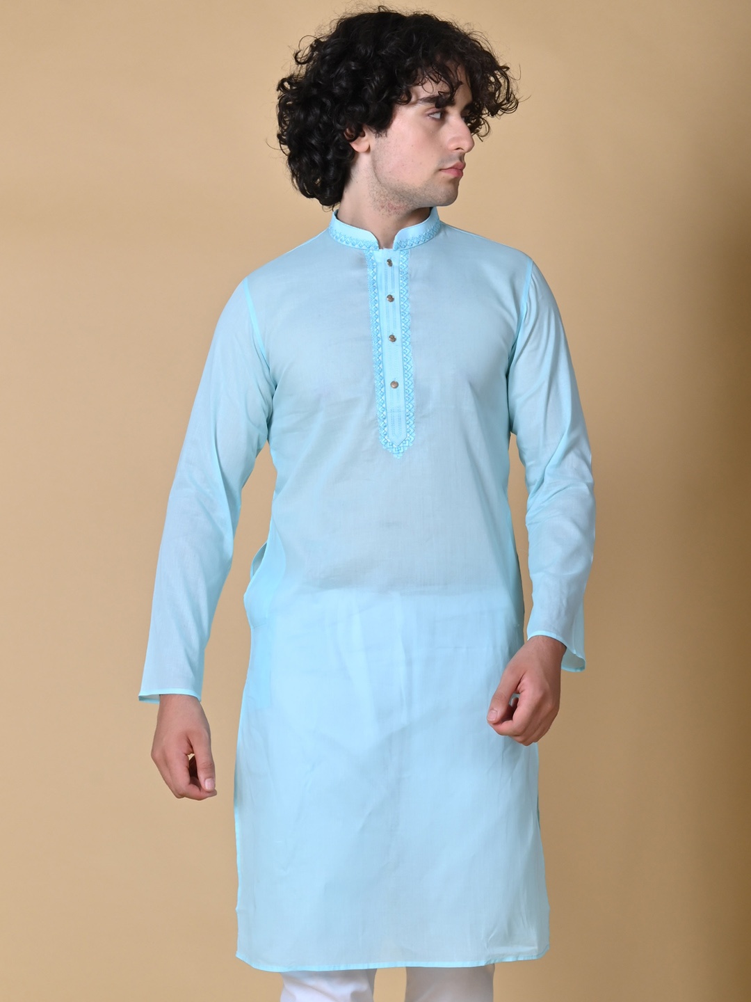 

MAAHI FABS Men Thread Work Kurta, Navy blue