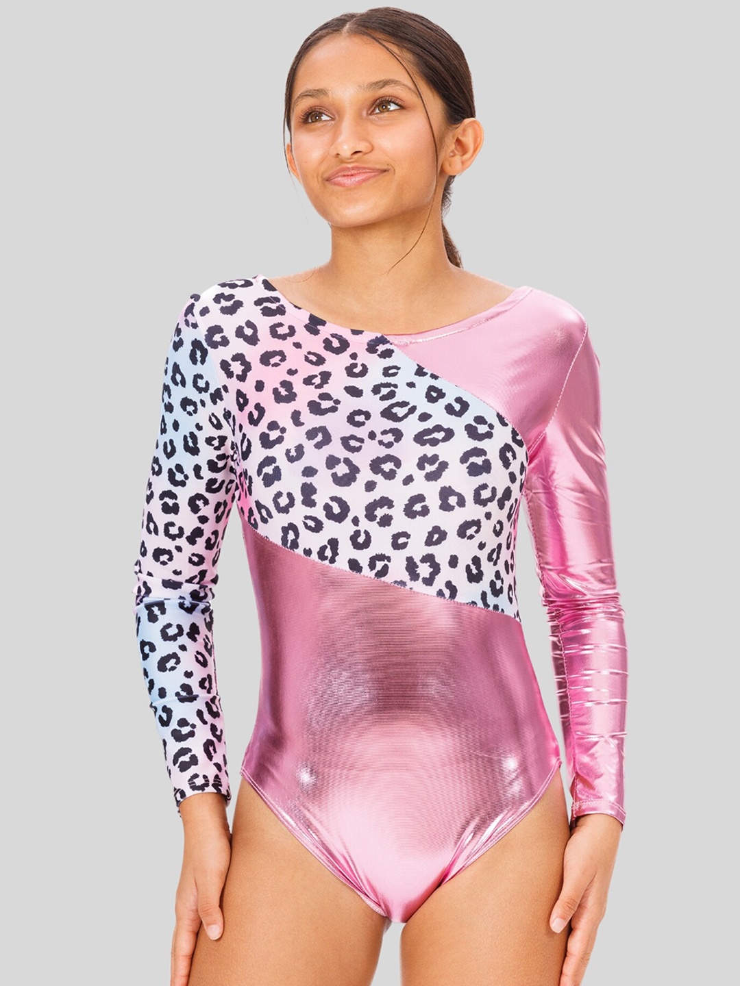

IKAANYA Girls Leopard Printed Bodysuit, Pink