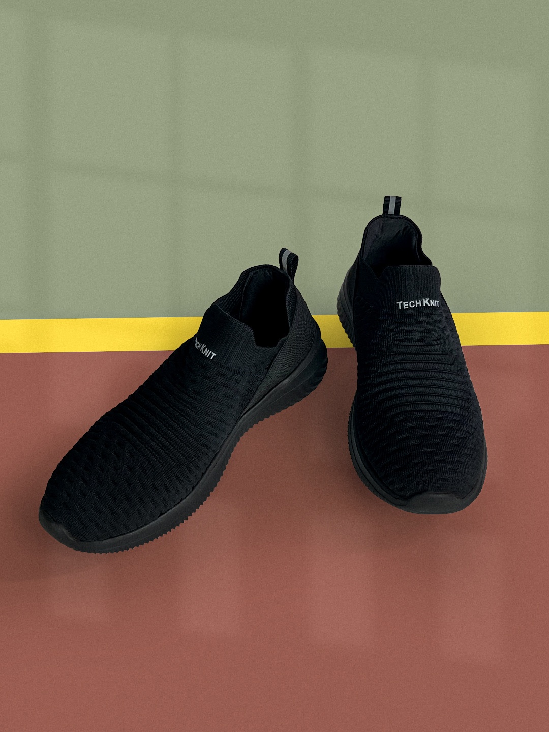 

KazarMax Men Textured Slip On Sneakers, Black