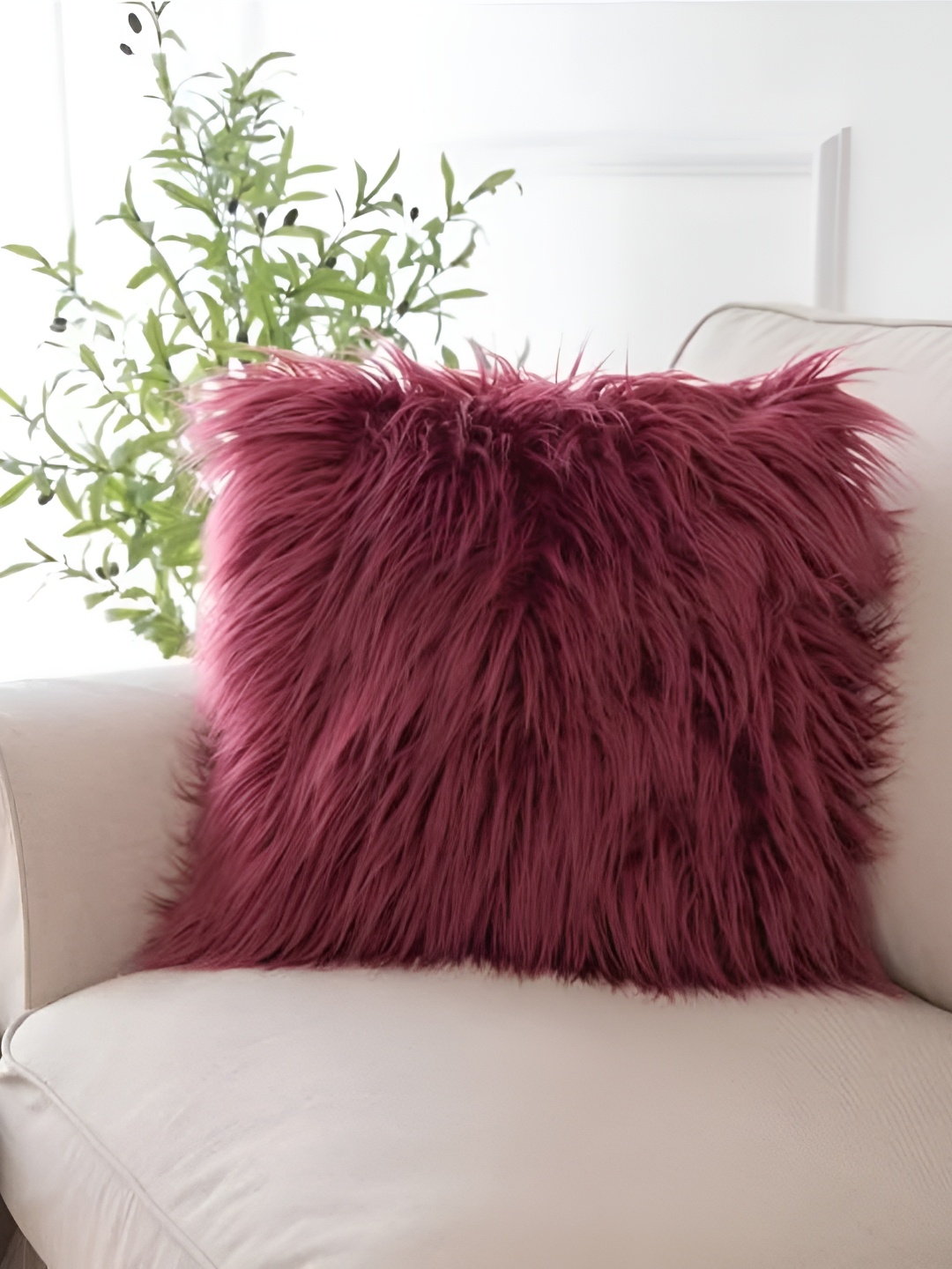 

TANLOOMS Maroon Quirky Fur Square Cushion Covers