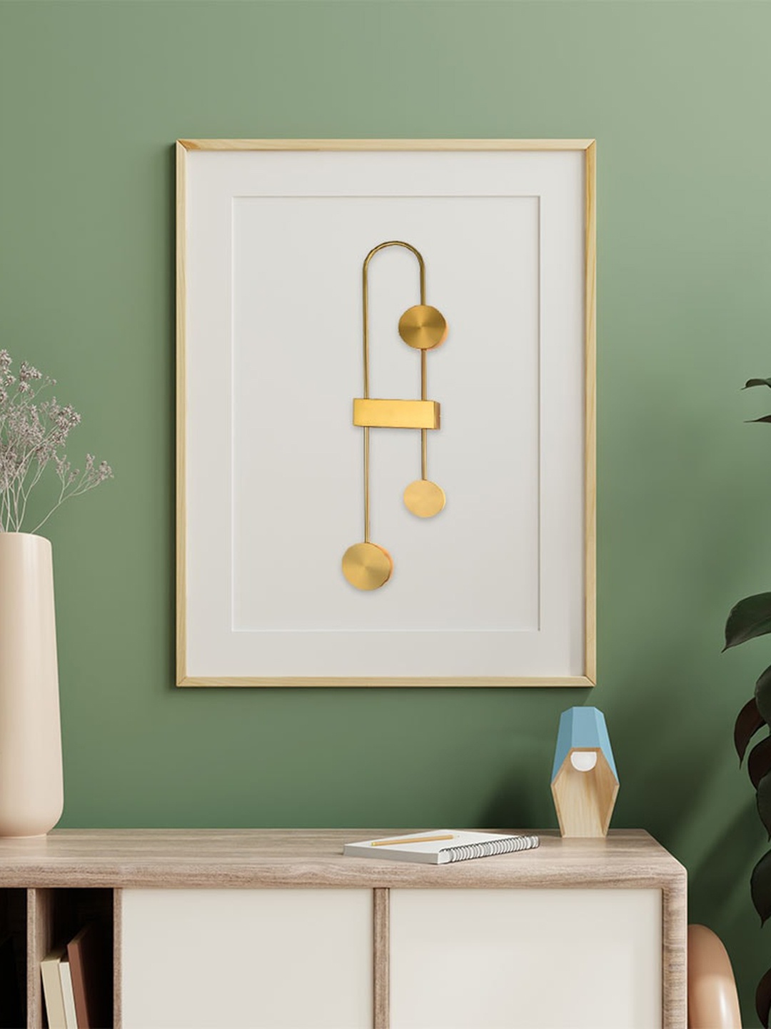 

THE STELLAR KRAFT Gold Abstract Shaped Contemporary Wall Lamp