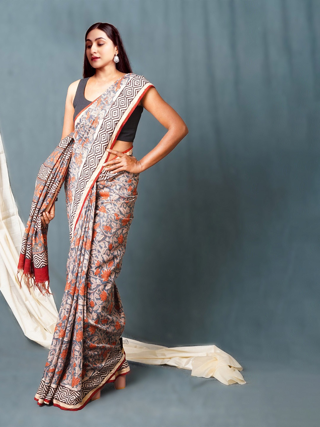 

Unnati Silks Ethnic Motifs Silk Cotton Handloom Chanderi Saree, Blue