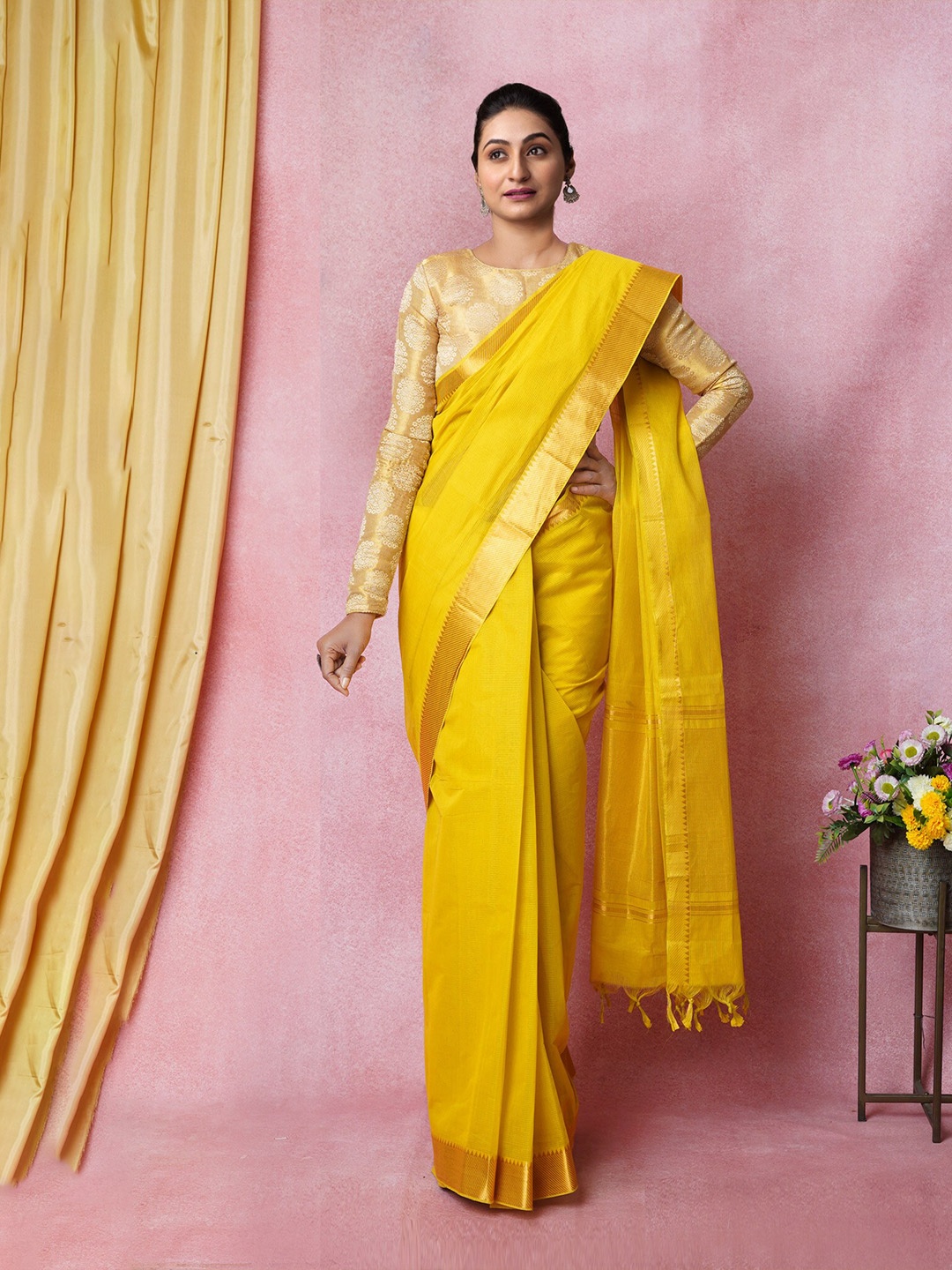 

Unnati Silks Zari Pure Cotton Mangalagiri Saree, Yellow