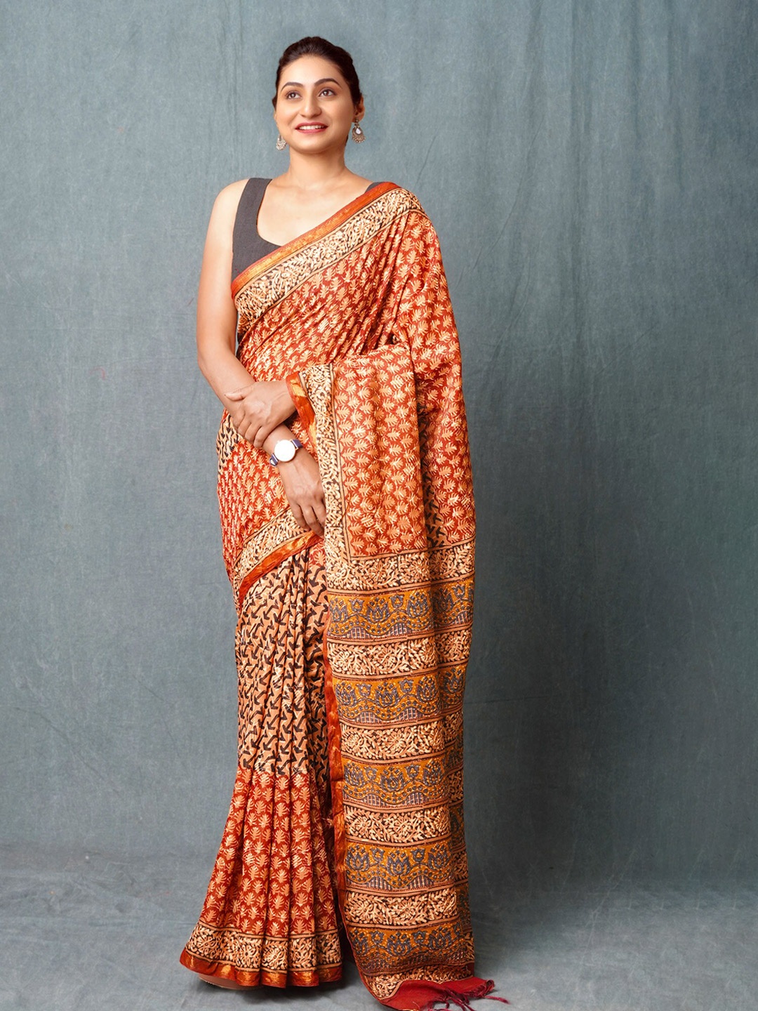

Unnati Silks Ethnic Motifs Silk Cotton Handloom Chanderi Saree, Red