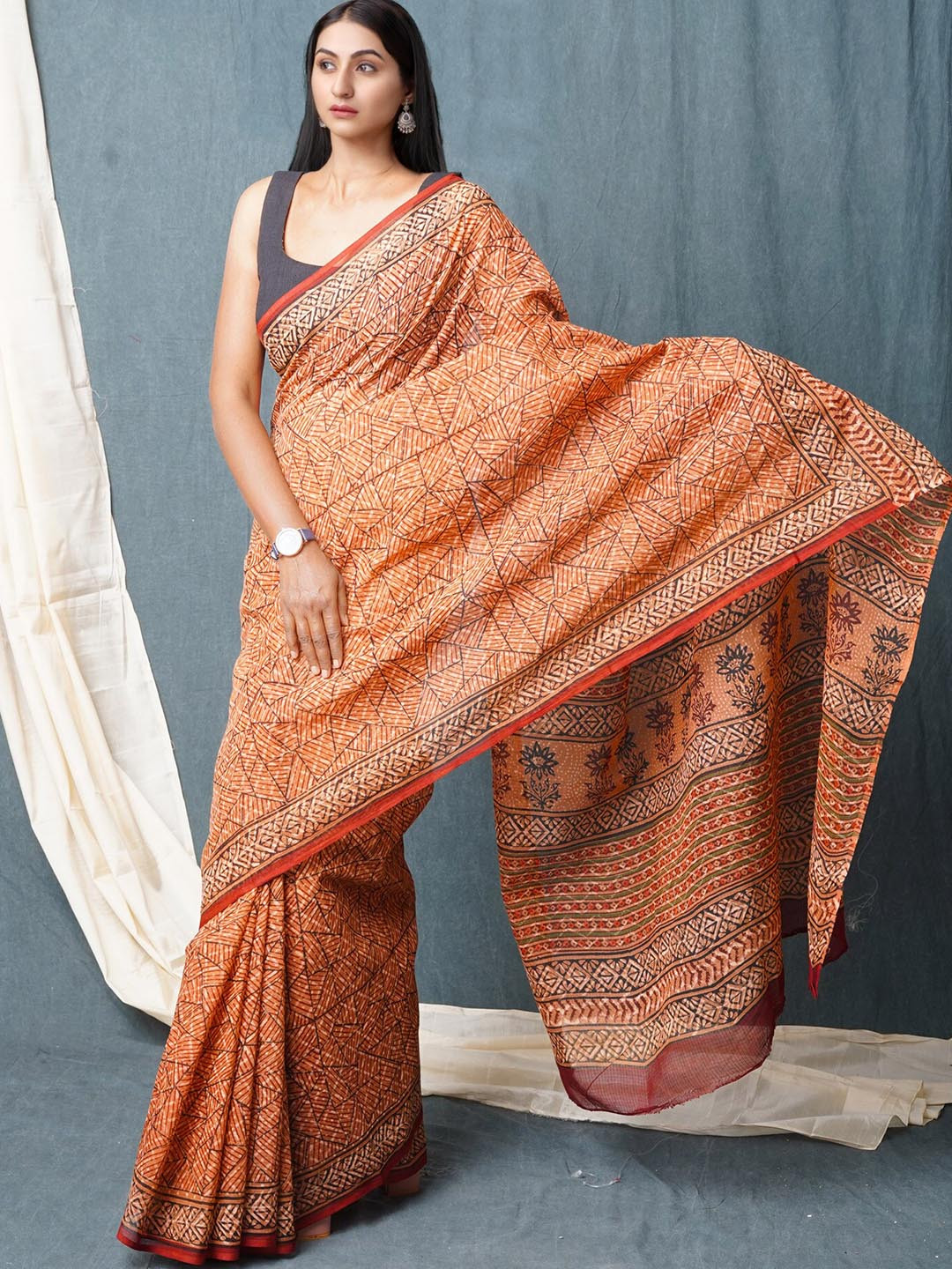

Unnati Silks Ethnic Motifs Printed Handloom Kota Saree, Orange