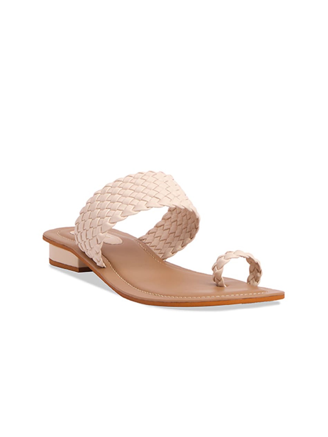 

ERIDANI Textured One Toe Flats, Off white