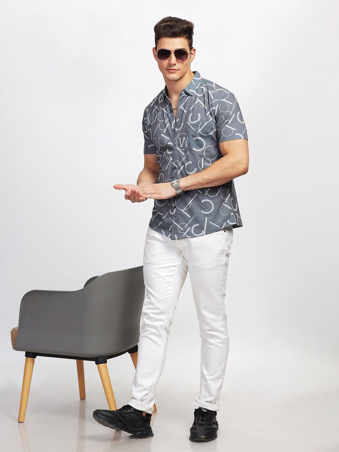 

BULLMER Straight Fit Graphic Printed Spread Collar Short Sleeves Cotton Casual Shirt, Grey