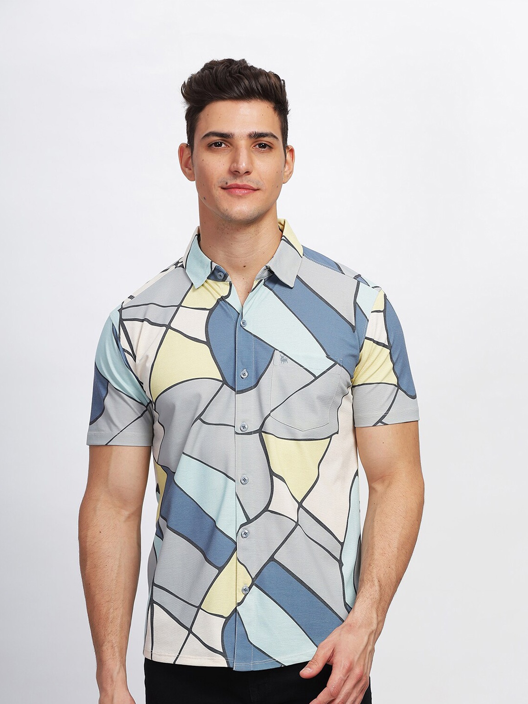 

BULLMER Straight Fit Abstract Printed Spread Collar Short Sleeves Casual Shirt, Blue