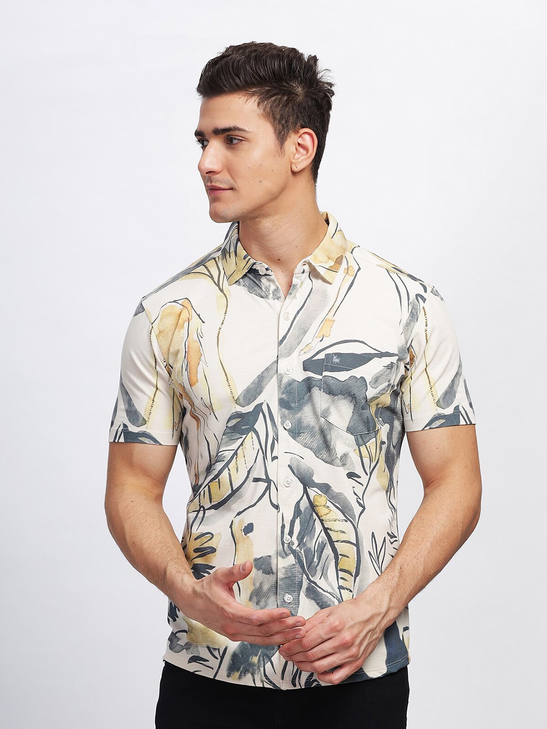 

BULLMER Straight Floral Printed Cotton Spread Collar Curved Casual Shirt, Beige