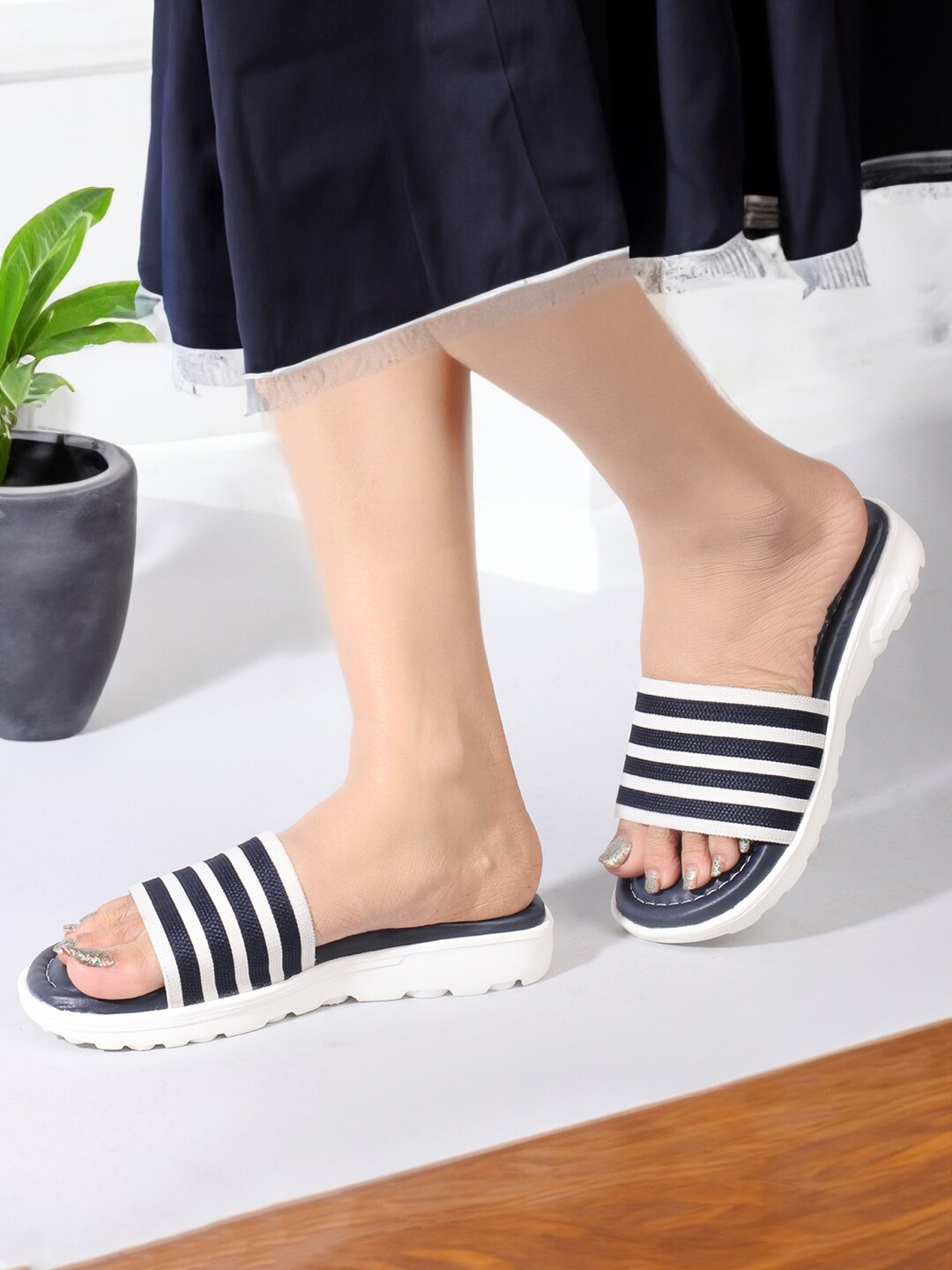 

Carlton London Women Striped Sliders, Navy blue