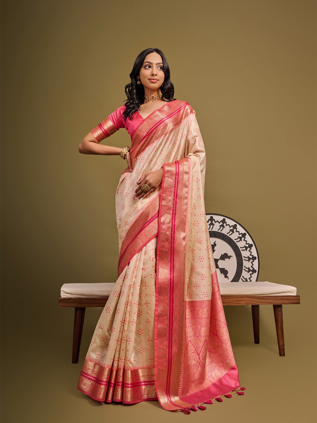 

VISHNU WEAVES Bandhani Zari Bhagalpuri Saree, Cream