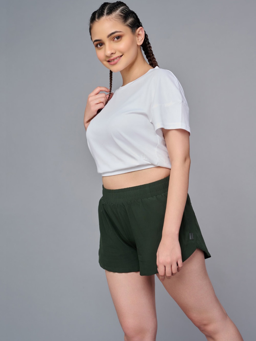 

RYZ Women Low-Rise Training or Gym Sports Shorts, Olive