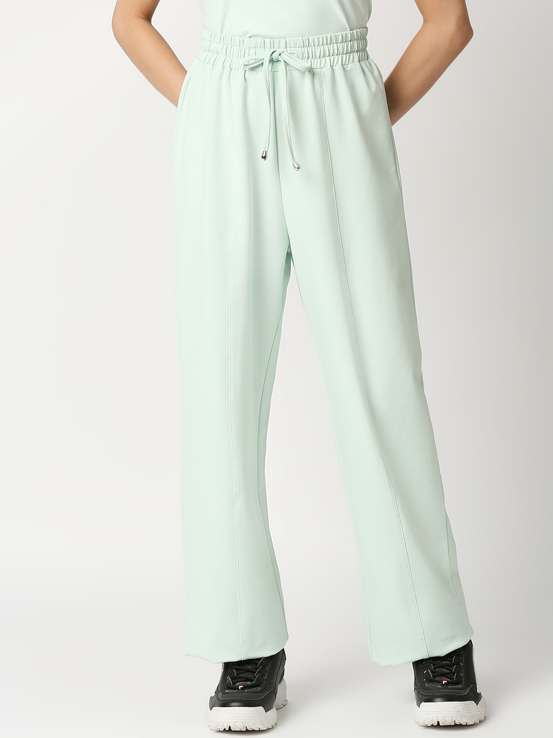 

Kraus Jeans Women Loose Fit High-Rise Trousers, Green