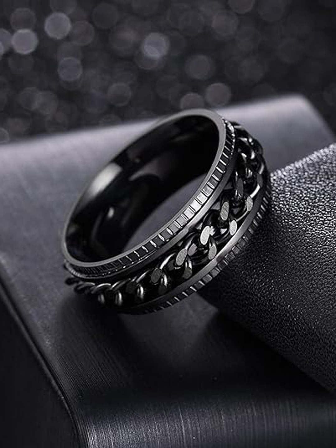 

MEENAZ Men Stainless Steel Silver-Plated Band Ring, Black