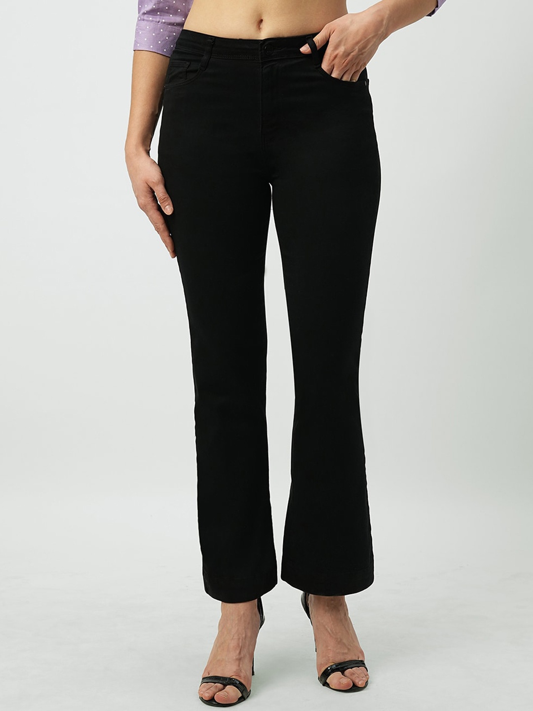 

Kraus Jeans Women Clean Look Flared High-Rise Stretchable Jeans, Black