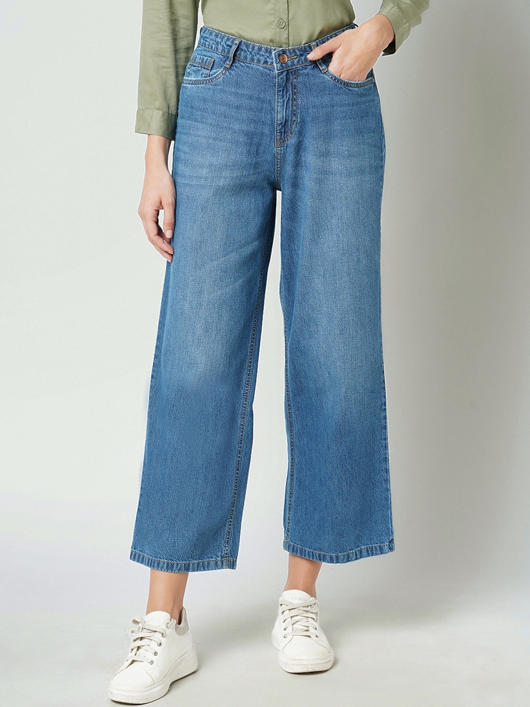 

Kraus Jeans Women Wide Leg Clean Look Light Fade Cotton Jeans, Blue