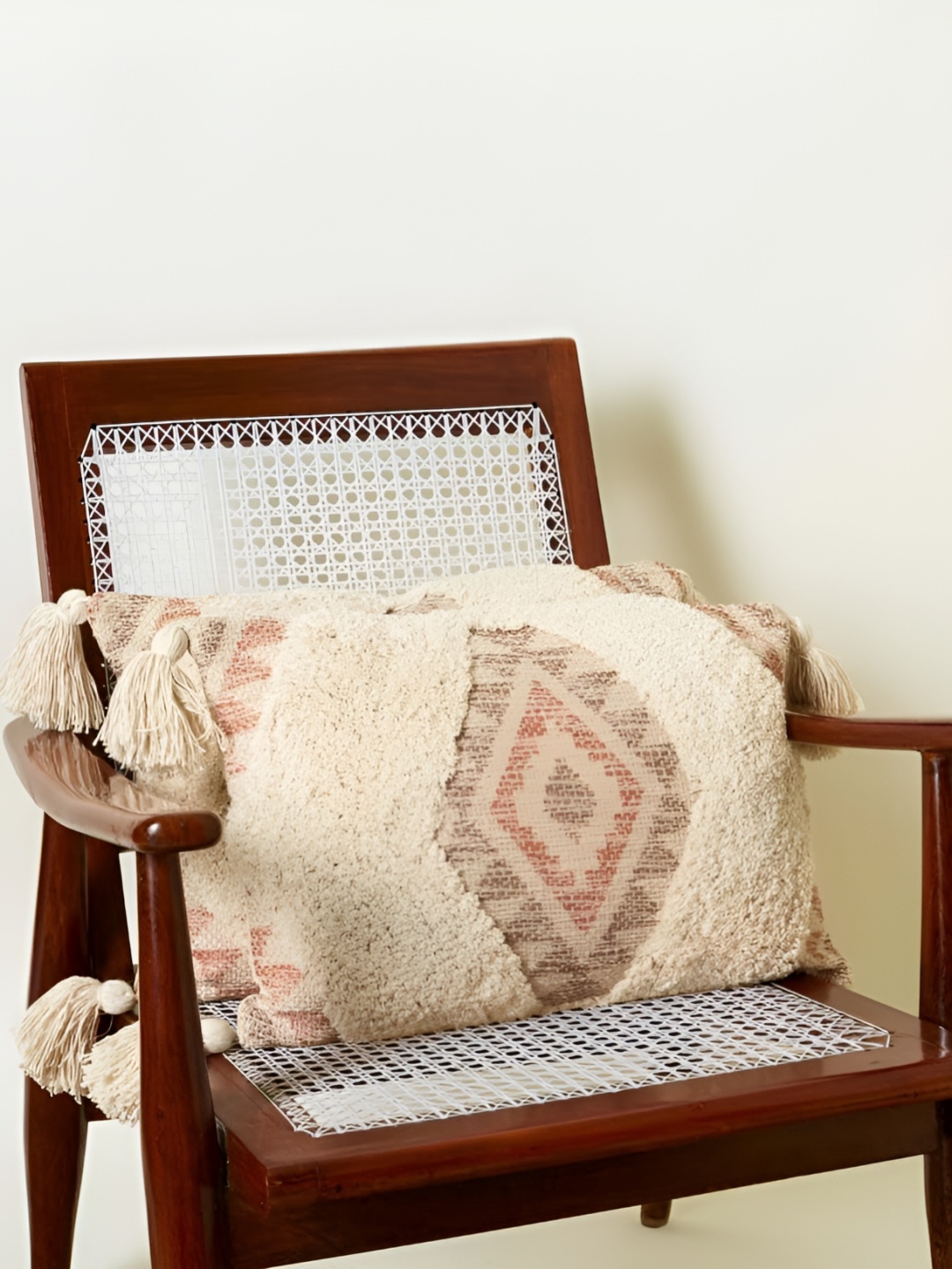 

BELLA TRUE Beige and Brown 2 Pieces Geometric Rectangle Cushion Covers