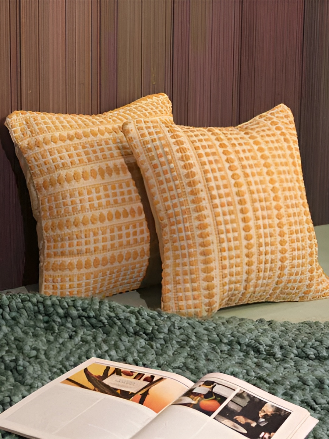 

BELLA TRUE Beige & Orange 2 Pieces Geometric Square Cushion Covers