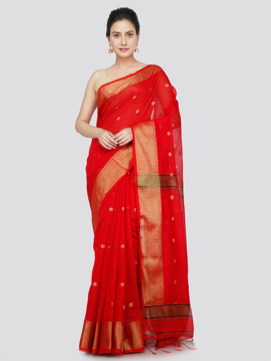 

PinkLoom Ethnic Motifs Woven Design Zari Saree, Red