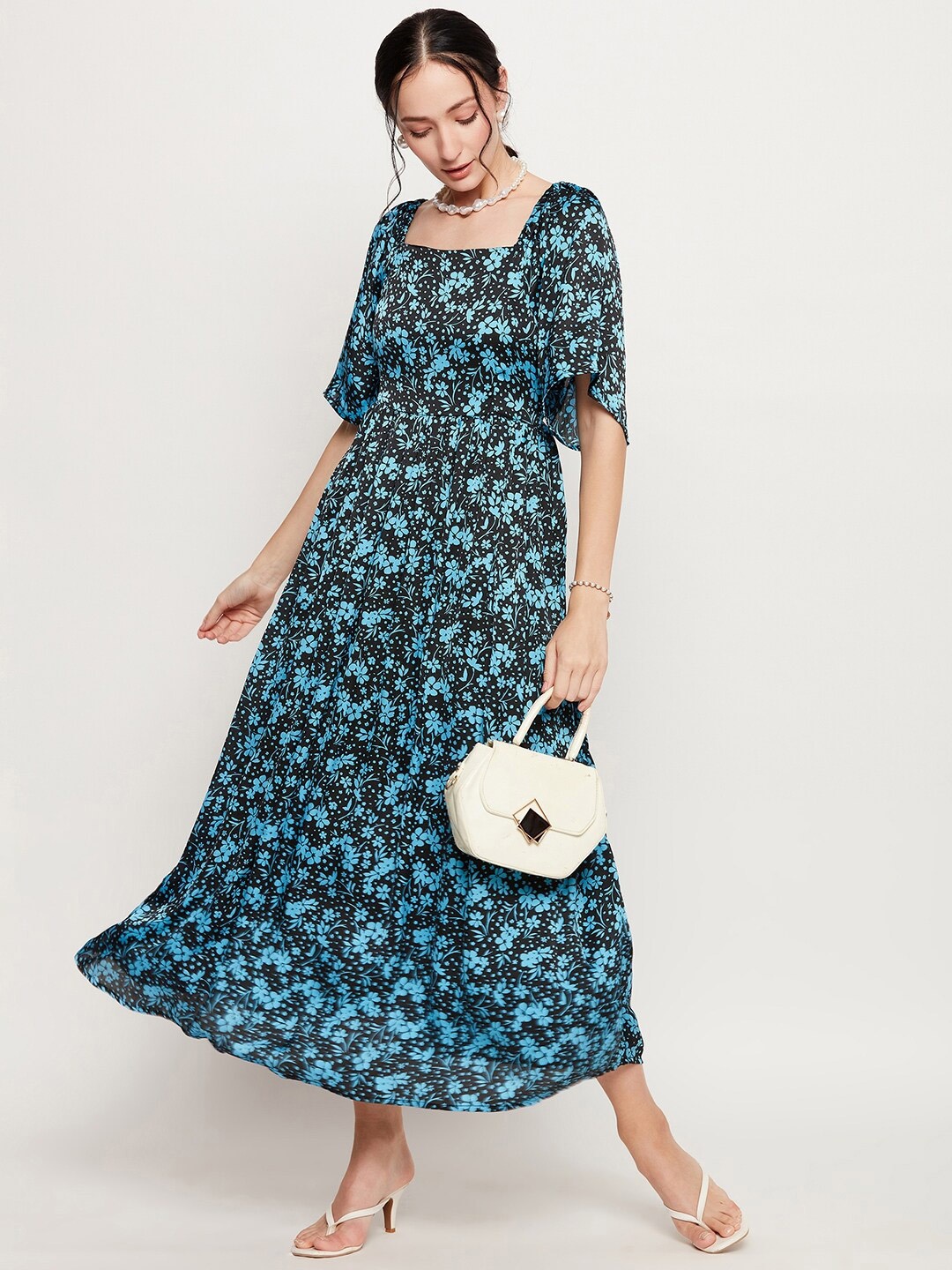

Ruhaans Floral Printed Square Neck Flared Sleeve Chiffon Fit & Flare Dress, Blue