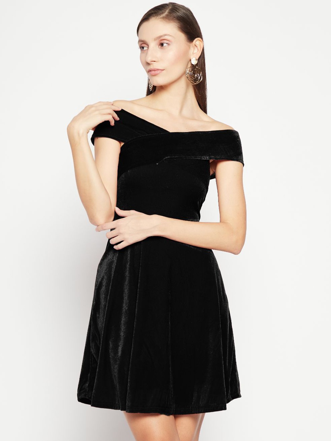 

Uptownie Off Shoulder Stretchable Velvet Skater Dress, Black