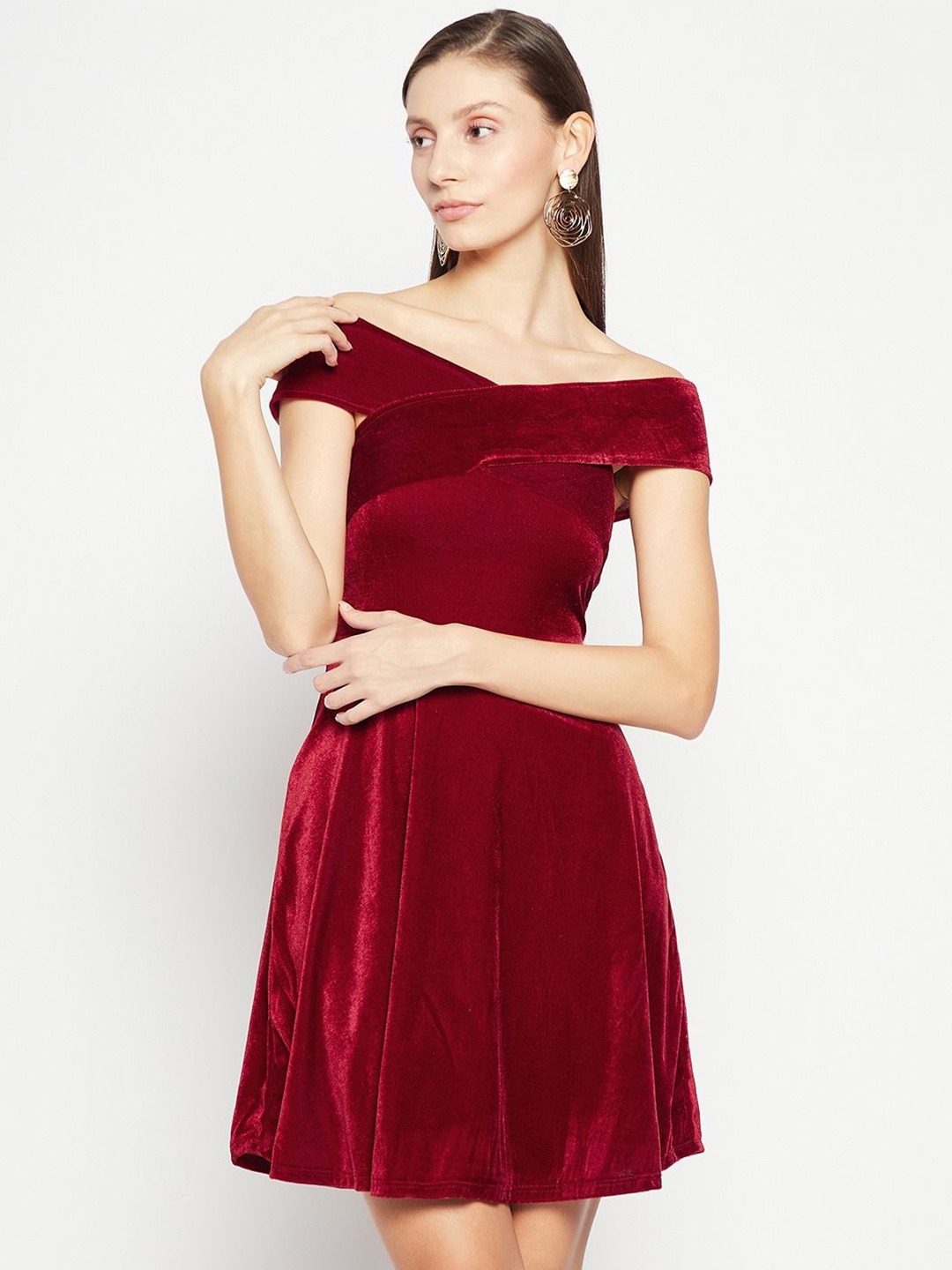 

Uptownie Off Shoulder Stretchable Velvet Skater Dress, Maroon