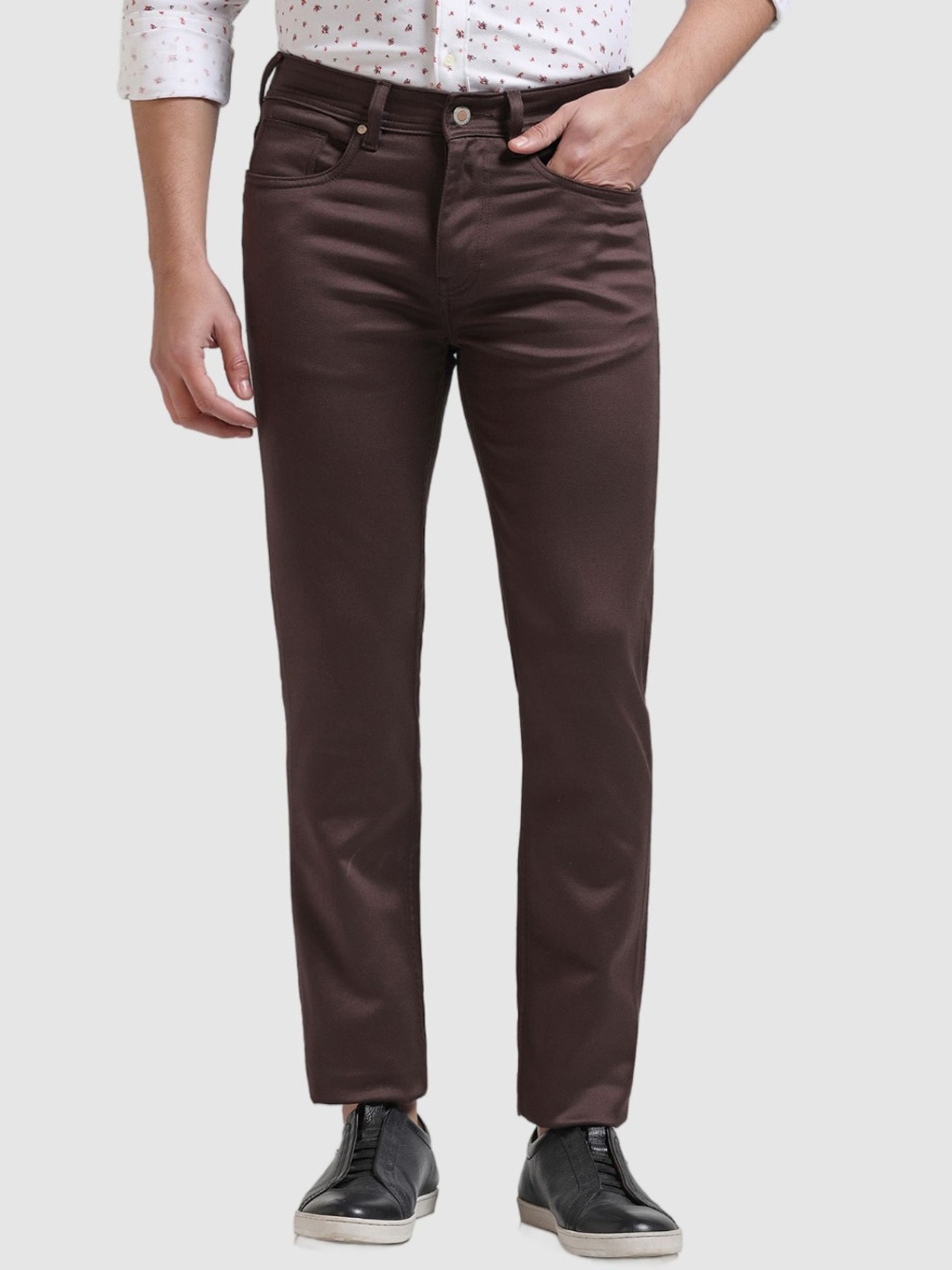 

Blackberrys Men Jean Slim Fit Low-Rise Clean Look Jeans, Brown