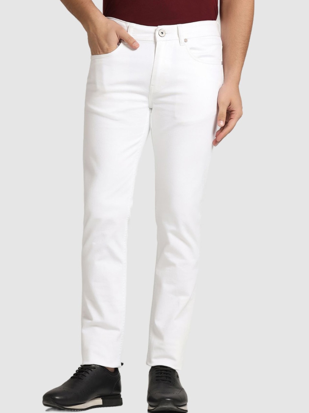 

Blackberrys Men Jean Slim Fit Low-Rise Clean Look Jeans, White