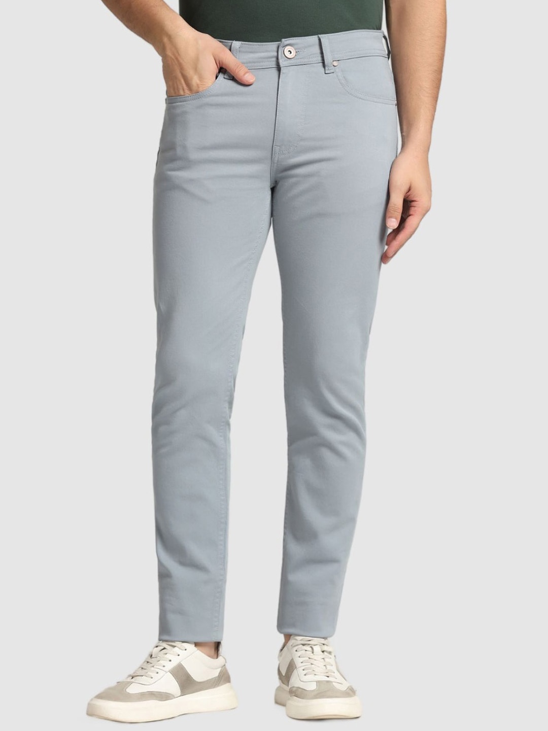 

Blackberrys Men Jean Slim Fit Low-Rise Clean Look Cropped Jeans, Blue