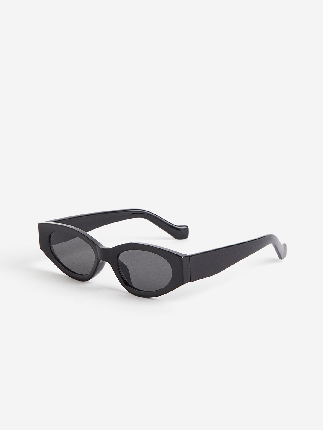 

H&M Oval Sunglasses, Black