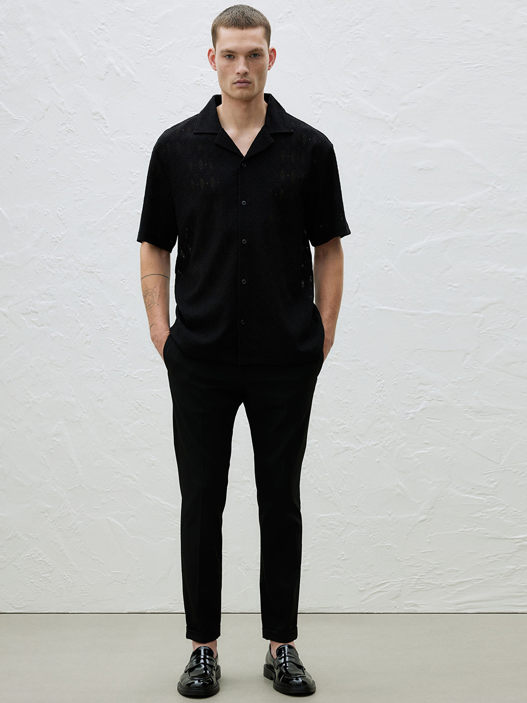 

H&M Men Slim Fit Cropped Suit Trousers, Black