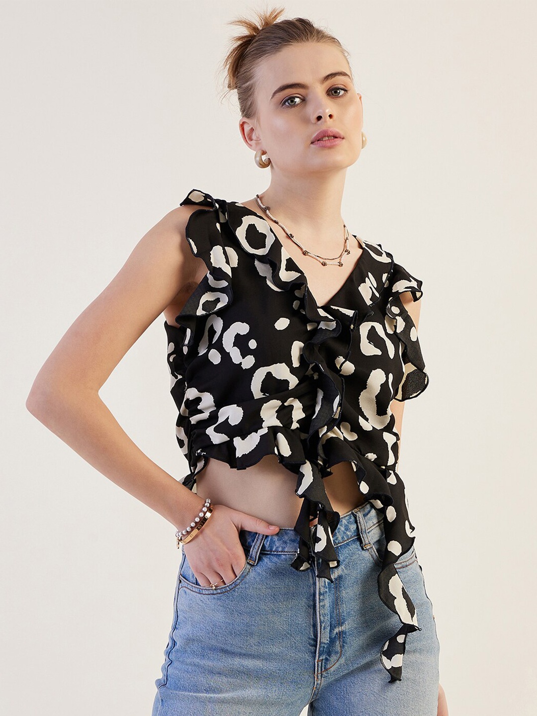 

Freehand by The Indian Garage Co Abstract Printed Ruffled Crop Top, Black