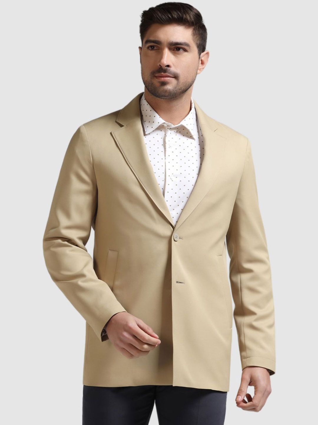 

Blackberrys TechPro Slim-Fit Single-Breasted Formal Blazer, Beige