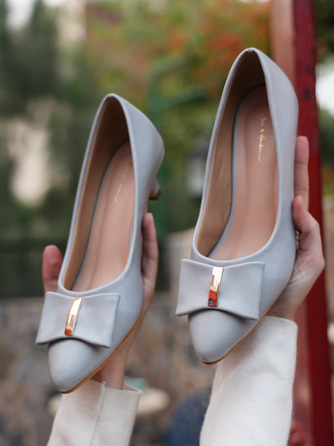 

Mast & Harbour Pointed Toe Kitten Helled Pumps, Grey