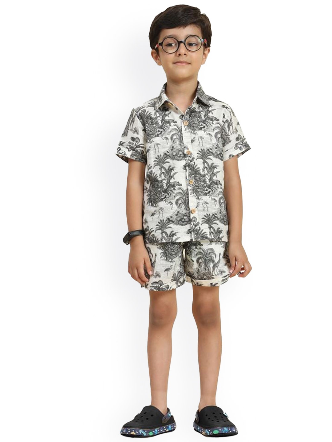 

BAESD Boys Printed Shirt Collar Neck Shirt With Flared Shorts Clothing Set, Grey