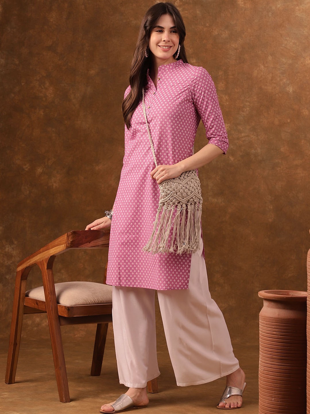 

Anouk Ethnic Motifs Printed Mandarin Collar Cotton Straight Kurta, Pink