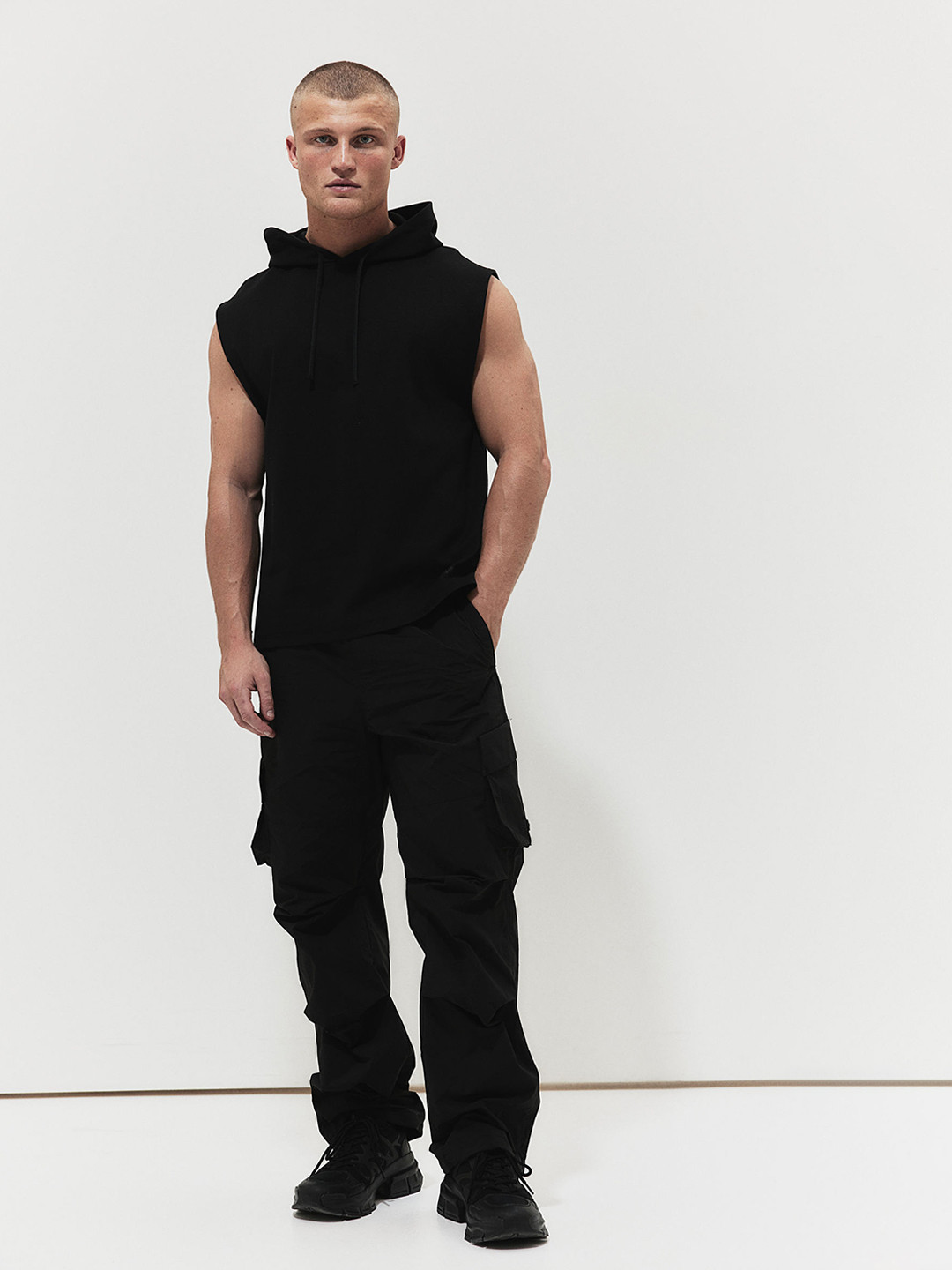 

H&M DryMove Sleeveless Sports Hoodie, Black